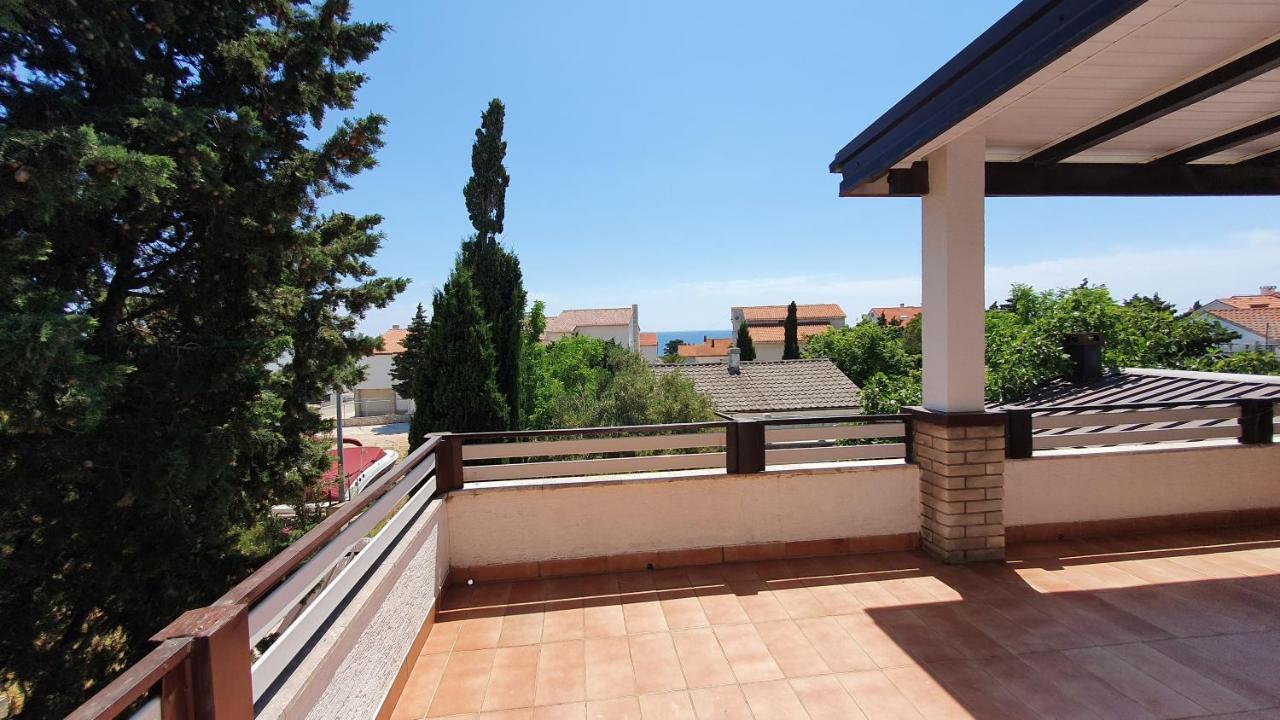 Apartments Karlos Novalja Exterior foto